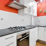 Stylish 2-Bedroom Apartment In El Born