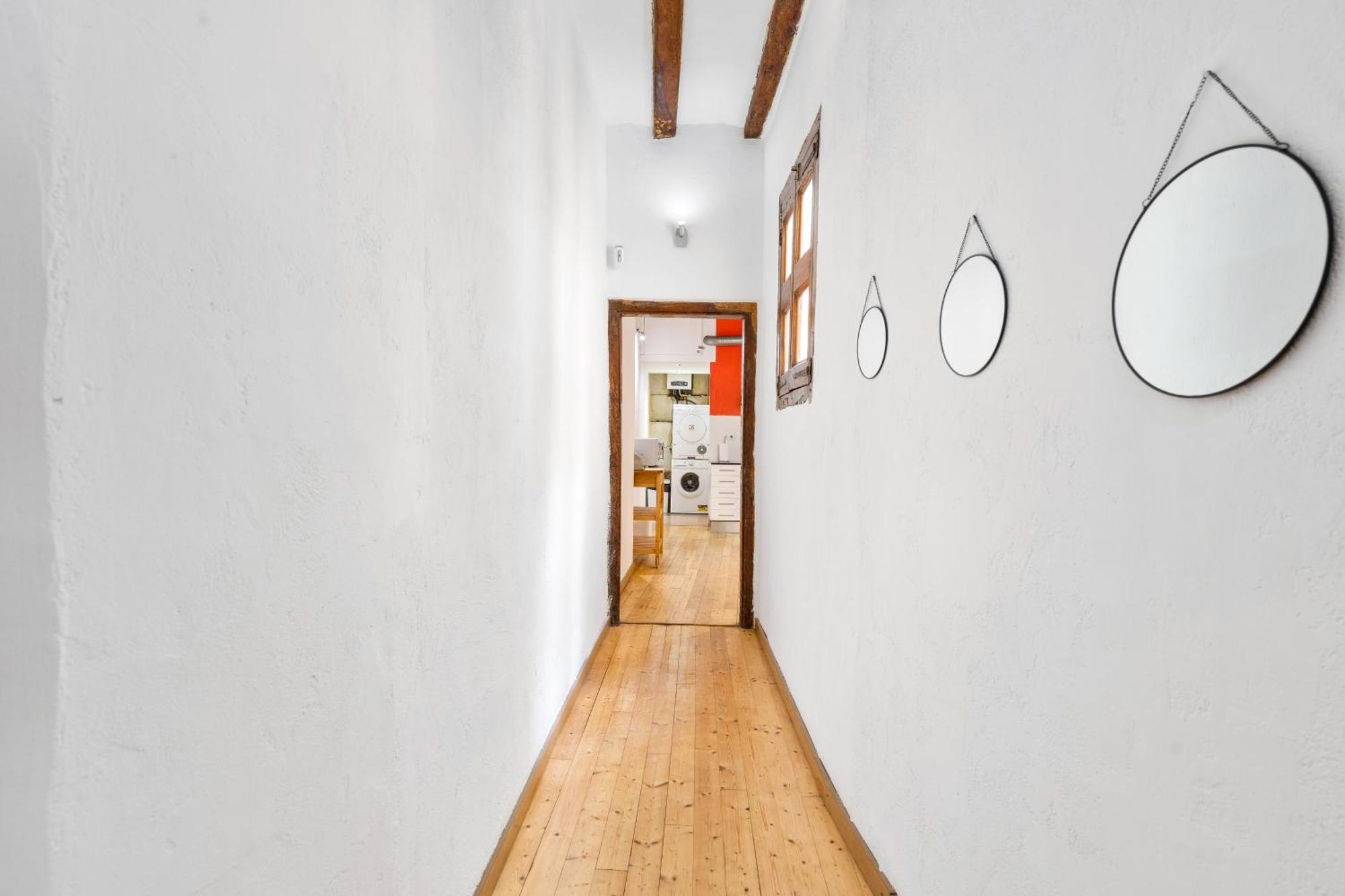 Stylish 2-bedroom In El Born *