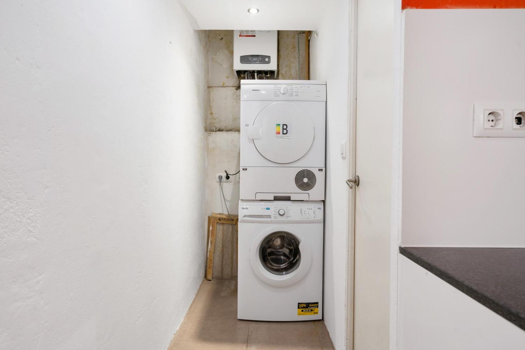 Stylish 2-bedroom In El Born Apartment