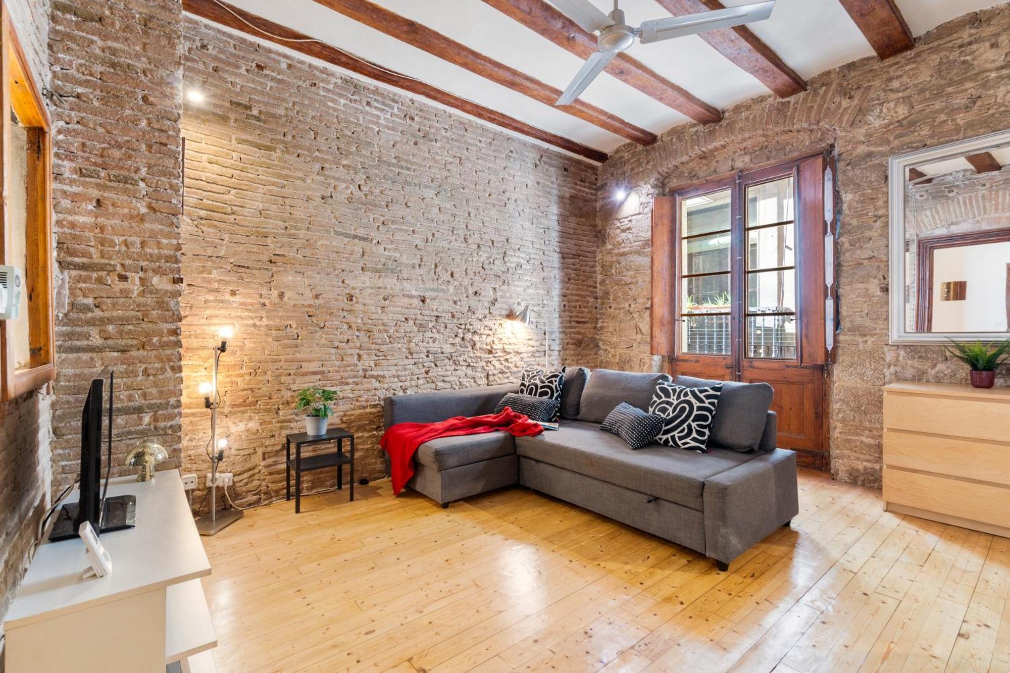 Stylish 2-bedroom In El Born Barcelona